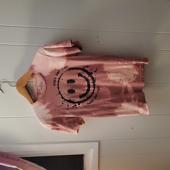Upcycled Beacon Threads 'God's Got This'T-shirt - Picture 1 of 4